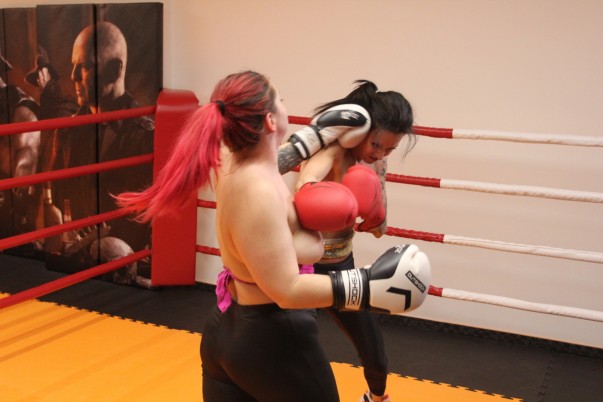 Lucy vs. Manon