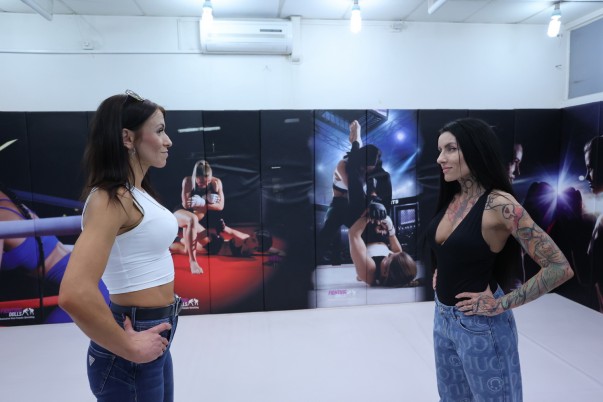 Loris vs. Silvia Moon