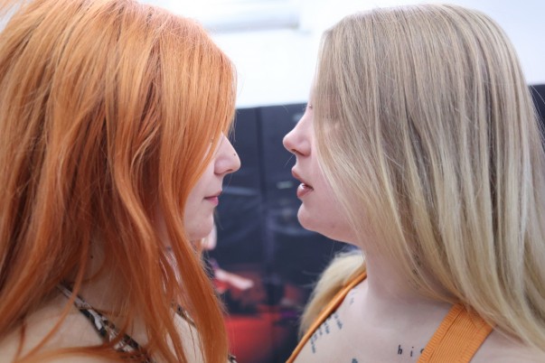 Angela vs. Saskia